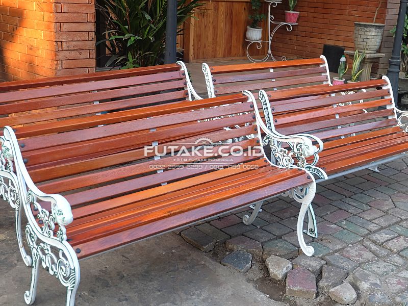 Jual Kursi Taman Klasik Besi Cor