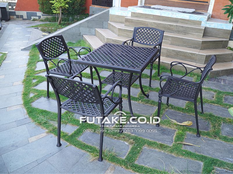 Kursi Besi Taman Terbaik