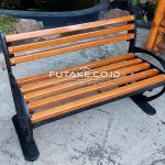 Kursi Taman dengan Bahan Besi - Halo Anda, jika Anda sedang mencari kursi untuk taman Anda, maka kursi taman besi bisa menjadi pilihan yang tepat untuk Anda. Kursi taman besi memiliki kegunaan dan kelebihan yang berbeda dibandingkan dengan jenis kursi lainnya. Dalam artikel ini, kami akan membahas lebih detail mengenai kegunaan dan kelebihan menggunakan kursi taman besi. 1. Kursi Taman Besi Tahan Lama Salah satu kelebihan menggunakan kursi taman besi adalah karena bahan yang digunakan sangat tahan lama. Bahan besi yang digunakan pada kursi taman besi tidak mudah berkarat atau berubah bentuk sehingga dapat bertahan dalam waktu yang lama bahkan jika terkena sinar matahari atau hujan. Anda tidak perlu khawatir mengganti kursi taman Anda dalam waktu dekat karena kursi taman besi bisa bertahan dalam jangka waktu yang lama. 2. Mudah dalam Pemeliharaan Kursi taman besi juga sangat mudah dalam pemeliharaannya. Kursi taman besi tidak memerlukan perawatan khusus seperti jenis kursi lainnya. Anda hanya perlu membersihkan kursi taman besi secara berkala dengan kain basah dan sabun ringan untuk menjaga kebersihannya. 3. Tampilan yang Menarik Kursi taman besi memiliki tampilan yang menarik. Dibandingkan dengan jenis kursi lainnya, kursi taman besi memiliki desain yang lebih artistik dan elegan sehingga cocok untuk menambah keindahan taman Anda. Anda dapat memilih berbagai macam desain kursi taman besi yang sesuai dengan gaya dan tema taman Anda. 4. Kuat dan Stabil Kursi taman besi juga memiliki kekuatan yang kuat dan stabil. Dengan bahan yang terbuat dari besi yang solid, kursi taman besi mampu menahan beban yang berat sehingga dapat digunakan oleh siapa saja, termasuk orang dewasa yang memiliki berat badan yang lebih besar. 5. Mudah Dipindahkan Meskipun kursi taman besi terlihat berat, namun kursi taman besi mudah untuk dipindahkan. Anda tidak perlu khawatir ketika ingin memindahkan kursi taman besi ke tempat yang berbeda karena kursi taman besi memiliki berat yang cukup ringan dan mudah dipindahkan. 6. Harga yang Terjangkau Kursi taman besi memiliki harga yang terjangkau. Dibandingkan dengan jenis kursi lainnya, kursi taman besi memiliki harga yang lebih terjangkau namun dengan kualitas yang tidak kalah baik. Anda tidak perlu mengeluarkan biaya yang besar untuk membeli kursi taman besi yang berkualitas. 7. Tahan Terhadap Cuaca Kursi taman besi tahan terhadap apapun jenis cuaca. Kursi taman besi tidak akan mudah rusak atau berubah bentuk meskipun terkena sinar matahari atau hujan. Hal ini menjadikan kursi taman besi sebagai pilihan yang tepat untuk digunakan di taman Anda tanpa khawatir akan cepat rusak atau tidak tahan lama. 8. Ramah Lingkungan Bahan besi yang digunakan pada kursi taman besi sangat ramah lingkungan. Besi merupakan bahan yang dapat didaur ulang sehingga ketika kursi taman besi tidak digunakan lagi, bahan besi yang digunakan pada kursi taman besi dapat didaur ulang menjadi bahan yang dapat digunakan kembali. 9. Mudah Ditemukan Kursi taman besi dapat dengan mudah ditemukan di berbagai toko atau pasar. Kursi taman besi juga tersedia dalam berbagai macam desain dan ukuran sehingga Anda dapat memilih sesuai dengan kebutuhan dan gaya taman Anda. 10. Cocok untuk Digunakan di Berbagai Tempat Kursi taman besi tidak hanya cocok digunakan di taman, namun juga cocok digunakan di berbagai tempat lain seperti teras atau balkon. Kursi taman besi dapat menambah keindahan dan kenyamanan pada ruangan Anda. Kursi taman besi memiliki berbagai kegunaan dan kelebihan yang membuatnya menjadi pilihan yang tepat untuk digunakan di taman atau ruangan lainnya. Kursi taman besi tahan lama, mudah dalam pemeliharaan, memiliki tampilan yang menarik, kuat dan stabil, mudah dipindahkan, harga yang terjangkau, tahan terhadap cuaca, ramah lingkungan, mudah ditemukan, dan cocok untuk digunakan di berbagai tempat. Oleh karena itu, jangan ragu untuk memilih kursi taman besi sebagai pilihan Anda dalam menambah keindahan dan kenyamanan pada taman atau ruangan Anda. Keunggulan Kursi Taman Bahan Besi Halo, Anda yang sedang mencari kursi taman yang berkualitas! Apakah Anda pernah mempertimbangkan untuk memilih kursi taman bahan besi? Bahan ini sangat populer dalam pembuatan kursi taman karena keunggulan-keunggulannya yang menonjol. Mari kita bahas beberapa di antaranya. Tahan Lama Salah satu keunggulan utama dari kursi taman bahan besi adalah tahan lama. Bahan besi sangat kokoh dan kuat, sehingga kursi taman yang terbuat dari bahan ini dapat bertahan bertahun-tahun. Selain itu, bahan besi tahan terhadap cuaca dan korosi, sehingga kursi taman Anda tidak akan rusak akibat paparan sinar matahari atau hujan. Desain yang Cantik Kursi taman bahan besi juga sangat menarik secara visual. Bahan besi dapat dipotong dan dibentuk dengan mudah, sehingga kursi taman yang terbuat dari bahan ini dapat memiliki berbagai macam desain yang cantik dan menarik. Selain itu, bahan besi dapat dicat dengan berbagai warna yang indah, sehingga kursi taman Anda dapat menjadi pemandangan yang indah di halaman Anda. Mudah Dalam Perawatan Kursi taman bahan besi sangat mudah dalam perawatannya. Kursi taman ini hanya memerlukan sedikit perawatan saja agar tetap terlihat bagus. Anda hanya perlu membersihkannya dengan lap lembut dan deterjen ringan, kemudian bilas dengan air bersih. Kursi taman Anda akan terlihat seperti baru kembali. Stabilitas dan Keseimbangan Bahan besi sangat kokoh dan stabil, sehingga kursi taman yang terbuat dari bahan ini sangat stabil dan seimbang. Anda tidak perlu khawatir kursi taman Anda akan goyang atau tidak aman untuk digunakan. Hal ini membuat kursi taman bahan besi sangat cocok digunakan untuk bersantai dan menikmati suasana di taman atau halaman rumah Anda. Harga yang Terjangkau Banyak orang mengira bahwa kursi taman bahan besi mahal, namun kenyataannya harga kursi taman bahan besi sangat terjangkau. Harga yang ditawarkan sesuai dengan kualitas dan keunggulan yang dimiliki oleh bahan besi. Dengan memilih kursi taman bahan besi, Anda dapat memiliki kursi taman berkualitas tanpa harus merogoh kocek terlalu dalam. Tidak Beracun Bahan besi sangat aman digunakan karena tidak mengandung bahan kimia beracun yang dapat membahayakan kesehatan Anda dan keluarga. Hal ini sangat penting untuk dipertimbangkan jika Anda memiliki anak-anak atau hewan peliharaan di rumah. Anda tidak perlu khawatir mereka akan terkena dampak buruk dari penggunaan kursi taman bahan besi. Mudah Dalam Pemindahan Salah satu keunggulan lain dari kursi taman bahan besi adalah mudah dalam pemindahan. Karena bahan besi memiliki berat yang cukup ringan, kursi taman yang terbuat dari bahan ini mudah dipindahkan dari satu tempat ke tempat lainnya. Anda tidak perlu khawatir kesulitan untuk memindahkan kursi taman Anda ke lokasi yang lebih nyaman atau sesuai dengan kebutuhan Anda. Multi Fungsi Kursi taman bahan besi dapat digunakan untuk berbagai keperluan dan kegiatan di luar ruangan. Selain sebagai tempat duduk yang nyaman untuk bersantai, kursi taman ini juga dapat digunakan sebagai dekorasi tambahan pada halaman atau taman Anda. Anda juga dapat menggunakannya sebagai tempat makan di luar ruangan, saat Anda mengadakan acara BBQ atau makan malam di luar rumah. Cocok untuk Berbagai Jenis Taman Kursi taman bahan besi cocok untuk digunakan di berbagai jenis taman. Baik itu taman yang berukuran kecil maupun taman yang lebih luas, kursi taman bahan besi dapat memberikan sentuhan indah dan fungsional pada taman Anda. Anda dapat memilih kursi taman dengan berbagai macam desain dan ukuran yang sesuai dengan taman Anda. Ramah Lingkungan Bahan besi adalah bahan yang dapat didaur ulang dengan mudah. Oleh karena itu, memilih kursi taman bahan besi berarti Anda juga turut berkontribusi dalam menjaga kelestarian lingkungan. Setelah masa pakai kursi taman bahan besi selesai, Anda dapat dengan mudah mengumpulkan dan mendaur ulang bahan besi tersebut menjadi barang yang berguna lainnya. Kursi taman bahan besi memang memiliki banyak keunggulan yang membuatnya menjadi pilihan yang tepat untuk Anda yang sedang mencari kursi taman berkualitas. Dengan tahan lama, desain yang cantik, mudah dalam perawatan, stabil dan seimbang, harga yang terjangkau, tidak beracun, mudah dalam pemindahan, multi fungsi, cocok untuk berbagai jenis taman, dan ramah lingkungan, Anda tidak perlu ragu lagi untuk memilih kursi taman bahan besi. Selamat memilih dan menikmati suasana indah di taman atau halaman rumah Anda dengan kursi taman bahan besi yang nyaman dan fungsional. Kami Futake Indonesia Jual Kursi Taman Besi Halo, Anda pasti mencari kursi taman yang nyaman dan tahan lama untuk melewatkan waktu bersama keluarga di halaman rumah Anda. Kami, Futake Indonesia, menyediakan berbagai jenis kursi taman yang terbuat dari bahan besi berkualitas dengan desain yang menarik dan harga yang terjangkau. Kami memahami bahwa kursi taman merupakan salah satu elemen penting dalam mendesain taman Anda. Oleh karena itu, kami menyediakan berbagai pilihan model kursi taman besi yang bisa disesuaikan dengan gaya dekorasi taman Anda. Selain itu, kursi taman besi kami juga mudah dirawat dan tahan terhadap cuaca yang berubah-ubah. Kursi taman besi kami tersedia dalam berbagai ukuran, mulai dari kursi taman tunggal hingga kursi taman dengan meja yang cocok untuk acara makan bersama keluarga atau teman-teman Anda. Bahan besi yang kami gunakan untuk membuat kursi taman kami adalah bahan berkualitas tinggi yang tahan karat dan tahan lama. Selain kursi taman, kami juga menyediakan berbagai jenis furnitur taman lainnya, seperti meja taman, payung taman, dan banyak lagi. Semua produk kami diproduksi dengan standar kualitas yang tinggi dan kami memberikan garansi untuk setiap produk yang kami jual. Bagi Anda yang ingin memesan kursi taman besi dari kami, Anda dapat mengunjungi toko kami di berbagai kota di Indonesia atau memesan secara online melalui situs web kami. Kami memberikan pengiriman gratis untuk wilayah tertentu dan Anda dapat membayar dengan berbagai metode pembayaran yang aman dan terpercaya. Kami juga memiliki tim customer service yang siap membantu Anda dalam memilih produk yang sesuai dengan kebutuhan dan budget Anda. Tim kami akan memberikan saran dan informasi yang diperlukan agar Anda dapat membuat keputusan yang tepat dalam membeli produk kami. Jangan khawatir tentang perawatan produk kami karena kami memberikan petunjuk perawatan yang mudah dan sederhana. Kami juga selalu siap membantu Anda jika Anda memiliki masalah dengan produk kami atau butuh informasi lebih lanjut tentang produk kami. Kami percaya bahwa kursi taman besi kami akan menjadi tambahan yang sempurna untuk taman Anda. Dengan desain yang menarik, tahan lama, dan harga yang terjangkau, kami yakin bahwa produk kami akan memberikan nilai tambah untuk taman Anda. Terima kasih telah mempercayai kami sebagai tempat Anda mencari kursi taman besi yang berkualitas. Kami Futake Indonesia siap membantu Anda dalam memenuhi kebutuhan furnitur taman Anda. Dalam memilih kursi taman besi, penting untuk mempertimbangkan bahan dan kualitas produk agar dapat bertahan lama dalam segala kondisi cuaca. Kami Futake Indonesia menyediakan kursi taman besi yang berkualitas, tahan lama, dan mudah dirawat dengan desain yang menarik dan harga yang terjangkau. Selain itu, kami juga menyediakan berbagai jenis furnitur taman lainnya dengan standar kualitas yang sama. Dapatkan pengalaman berbelanja yang nyaman dan aman dengan mengunjungi toko kami atau memesan secara online melalui situs web kami. Tim customer service kami siap membantu Anda dalam memilih produk yang sesuai dengan kebutuhan dan budget Anda serta memberikan petunjuk perawatan yang mudah dan sederhana. Terima kasih telah mempercayai kami sebagai tempat Anda mencari kursi taman besi berkualitas.