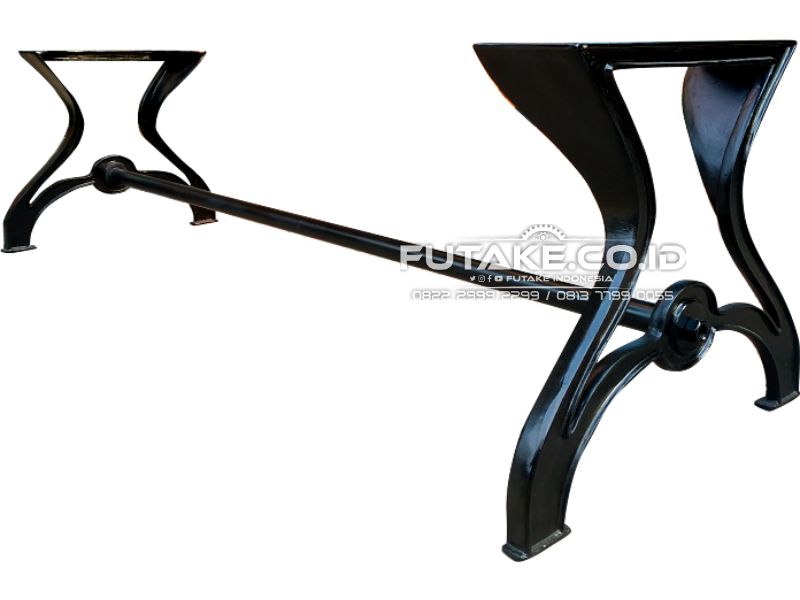 Kaki Meja Besi yang Unik