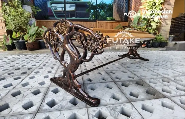 jual kursi taman besi core surabaya